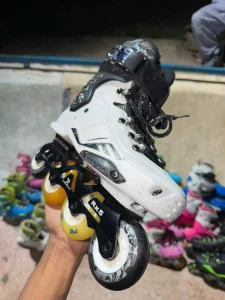 Skates shoes